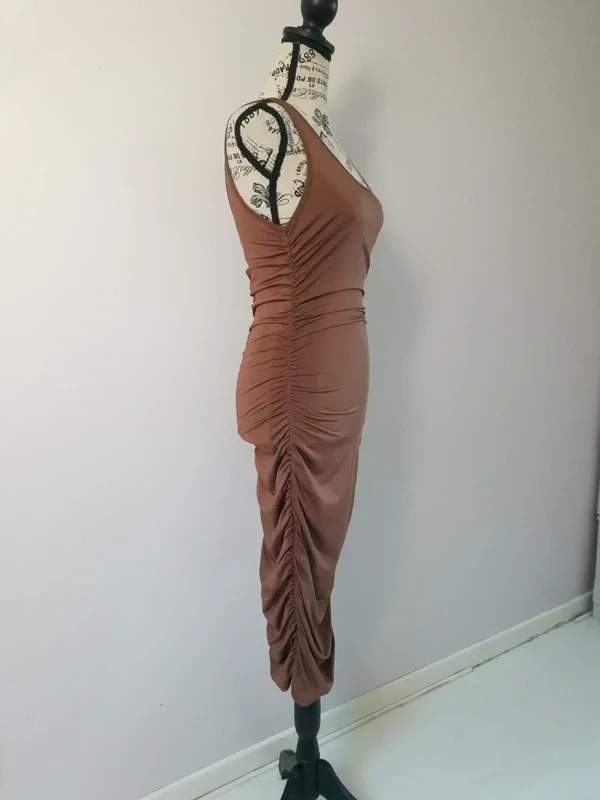 Vestido largo ajustado marrón fruncido SBetro – Talla S (36) – photo 5
